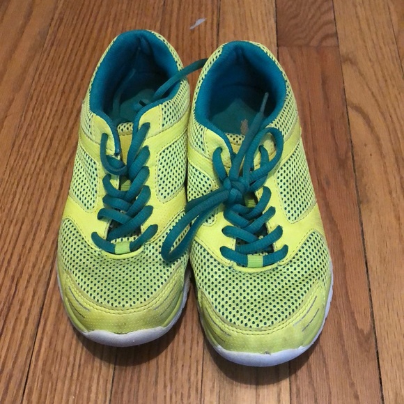 lime green tennis shoes